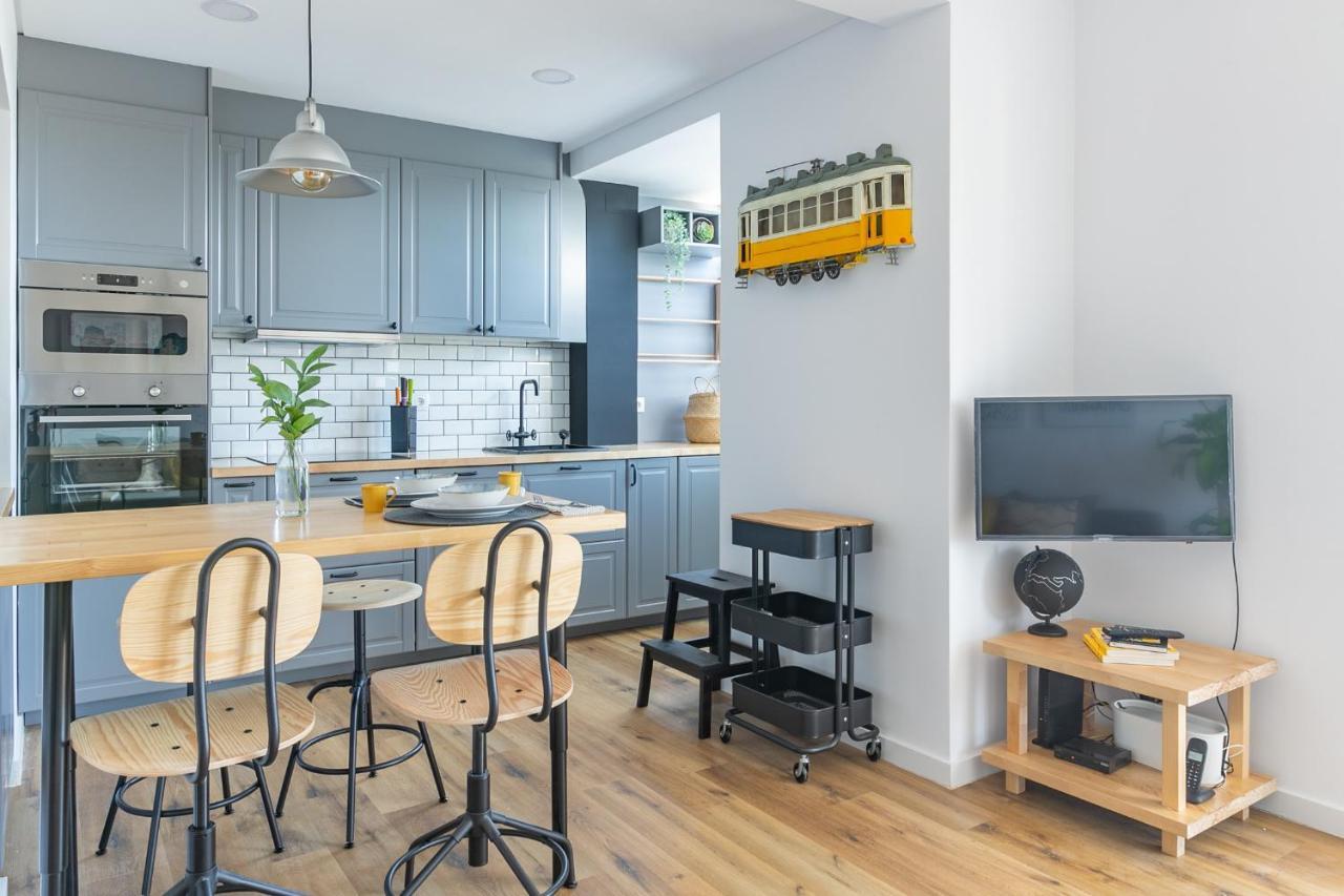 Spacious Apt Campo D'Ourique With Ac Lisbon Bagian luar foto