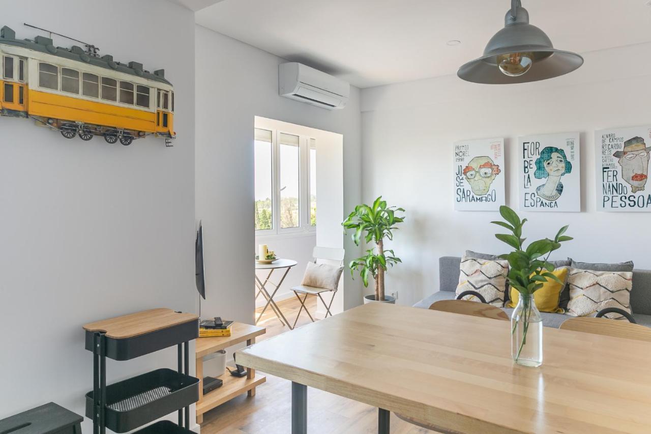Spacious Apt Campo D'Ourique With Ac Lisbon Bagian luar foto